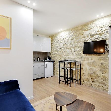 Freshly Renovated Apartment In The Heart Of パリ エクステリア 写真